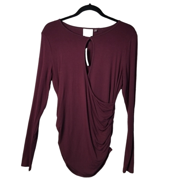 Vanessa Virginia anthro keyhole ruched top - Picture 3 of 11